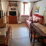 White House Cretax Apartmán *