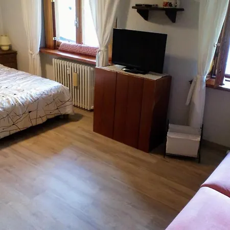 White House Cretax Daire